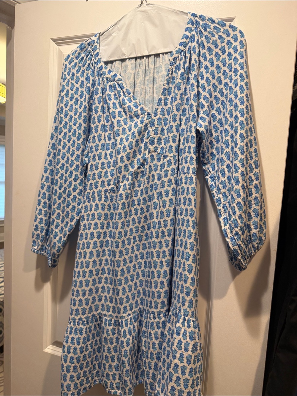 Vineyard Vines White Dress with Light Blue Floral Print, Long Sleeve